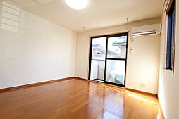 サンピラー 1階1Kのリビング/ダイニング