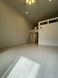 阪急千里線 吹田駅 徒歩9分の賃貸アパート 2階1Kのリビング/ダイニング