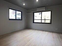 brightnew 2階ワンルームのリビング/ダイニング