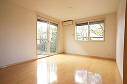 レトワール 101 1階1LDKのリビング/ダイニング