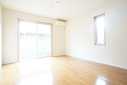 ヴィラ・マーサII 102 1階1LDKのリビング/ダイニング