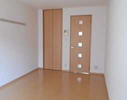 プルミエコート 1階1Kのリビング/ダイニング