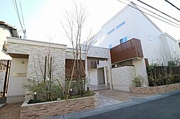 阪急宝塚本線 雲雀丘花屋敷駅 徒歩3分