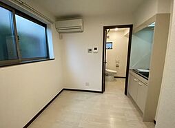 アヴニール上北沢 1階ワンルームのリビング/ダイニング