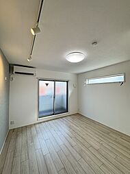 阪神本線 尼崎駅 徒歩4分の賃貸アパート 3階1Kのリビング/ダイニング