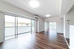 PLENDY南町田グランベリーパーク 302 3階2LDKのリビング/ダイニング