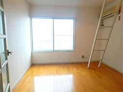 プラザ・ドゥ・デボン B101 1階1Kのリビング/ダイニング