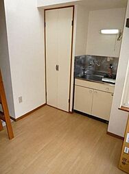 梶ヶ谷スチューデントパレスA 205 2階ワンルームのリビング/ダイニング