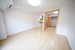 リリーヒルズ 5階1LDKのリビング/ダイニング