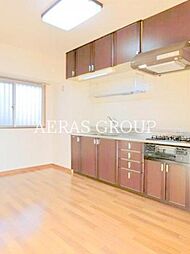 パラスト目黒三丁目 4階2DKのリビング/ダイニング