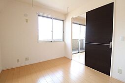 ルガーナ 2階2Kのリビング/ダイニング