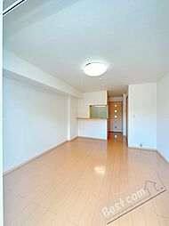 ラゴーア・アネシス　I 1階ワンルームのリビング/ダイニング