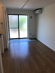 MQuarto聖蹟桜ヶ丘 202. 2階ワンルームのリビング/ダイニング