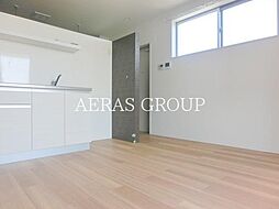 I Rashiku 中山 2階ワンルームのリビング/ダイニング