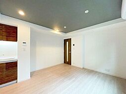 ウェルスクエアイズム下北沢WEST 1階1LDKのリビング/ダイニング