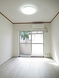 ルエ・メゾン・ロワール・ユニバーシティ 1 1階1Kのリビング/ダイニング