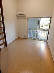 エンゼルハイム 103 1階ワンルームのリビング/ダイニング