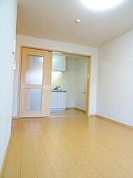 メゾン・リュミエール 1階1Kのリビング/ダイニング