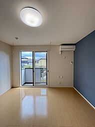 メルヴェール II 201 2階1Kのリビング/ダイニング