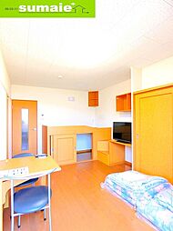 レオパレスHIGASHINO 1階1Kのリビング/ダイニング