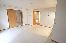 小田急小田原線 相模大野駅 徒歩17分の賃貸アパート 1階2LDKのリビング/ダイニング