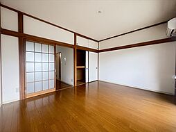 T-net ホワイトアンジェ 202 2階1Kのリビング/ダイニング