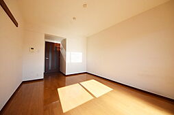 サザンストリーム 4階1Kのリビング/ダイニング