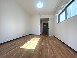 エトワール上連雀 1階ワンルームのリビング/ダイニング