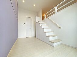 Ａｐａｒｔｍｅｎｔ楓 102 1階ワンルームのリビング/ダイニング