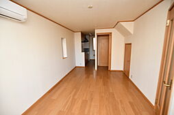 アヴェニュー 1階2LDKのリビング/ダイニング