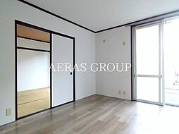 メゾン・トロア 1階2DKのリビング/ダイニング