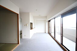 サーパス和合 305 3階3LDKのリビング/ダイニング