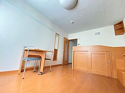 レオパレスPASADENA 1階1Kのリビング/ダイニング