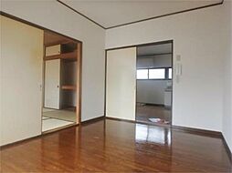 白百合荘 201. 2階2DKのリビング/ダイニング