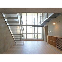 東京メトロ日比谷線 恵比寿駅 徒歩2分の賃貸マンション 2階1LDKのリビング/ダイニング