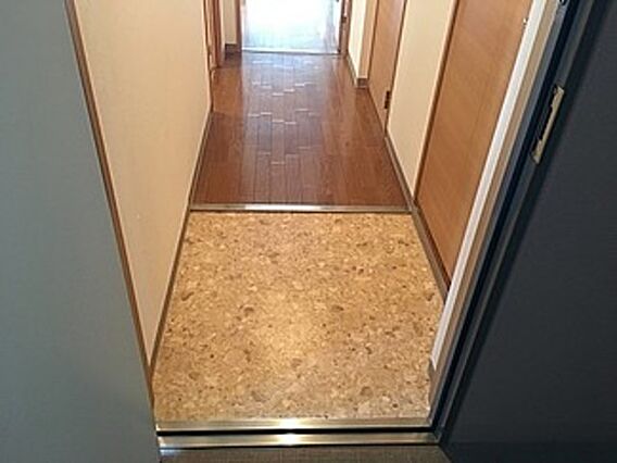 ワイハイツ栄和_内装_3