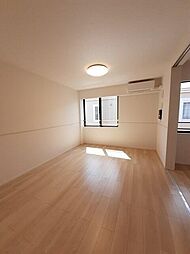 ディーセントI 2階1LDKのリビング/ダイニング