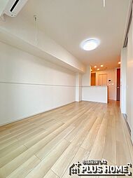 ヒカルサ和歌山本町 1階1LDKのリビング/ダイニング