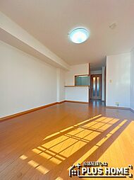 グリーン・ビュー千寿 1階ワンルームのリビング/ダイニング