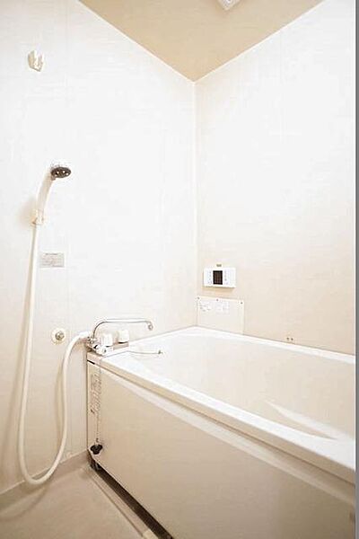 その他画像：【浴室】追い焚き機能付の浴室になります。