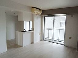 maison y 4階1LDKのリビング/ダイニング