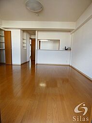 フレア鷹合 4階2LDKのリビング/ダイニング