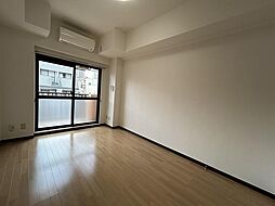 東急東横線 新丸子駅 徒歩2分の賃貸マンション 5階1Kのリビング/ダイニング