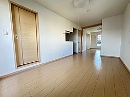 京王相模原線 南大沢駅 徒歩22分の賃貸アパート 2階1LDKのリビング/ダイニング