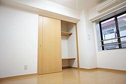 クレスト厚和 3階1Kのリビング/ダイニング