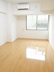 バレーヌ大森山王 地下1階1Kのリビング/ダイニング