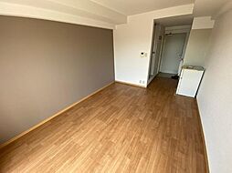 ＱＵ館 2階ワンルームのリビング/ダイニング