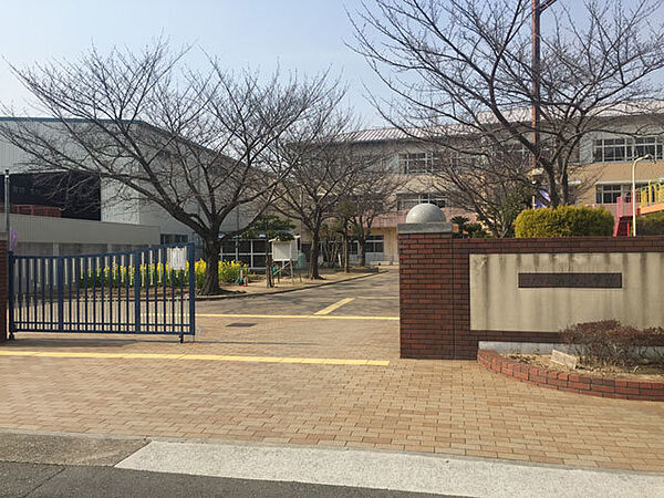 画像4:神戸市立浜山小学校 401m