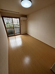 オークコート 102 1階1Kのリビング/ダイニング