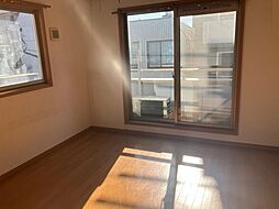 町田ビル 2階2LDKのリビング/ダイニング